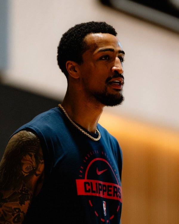 科林斯出战40场比赛体育集锦